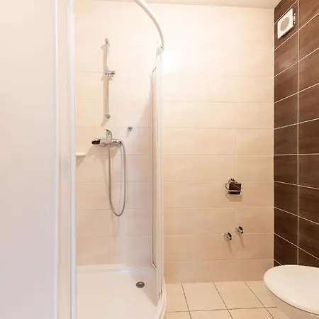 Amazing In With Wifi Apartment *