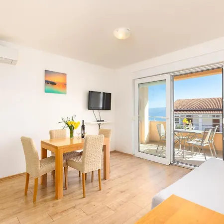 Daire Amazing In With Wifi Duće